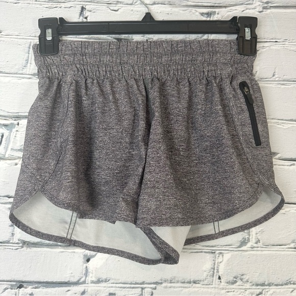 lululemon athletica Pants - Lululemon Womens Tracker Shorts V4 Heather Gray Size 6